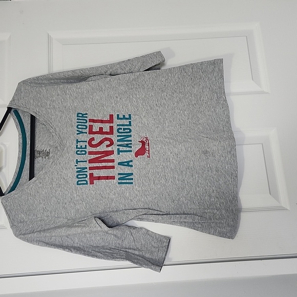 Don't Get Your Tinsel in a Tangle graphic Christmas Holiday t-shirt - Picture 1 of 6